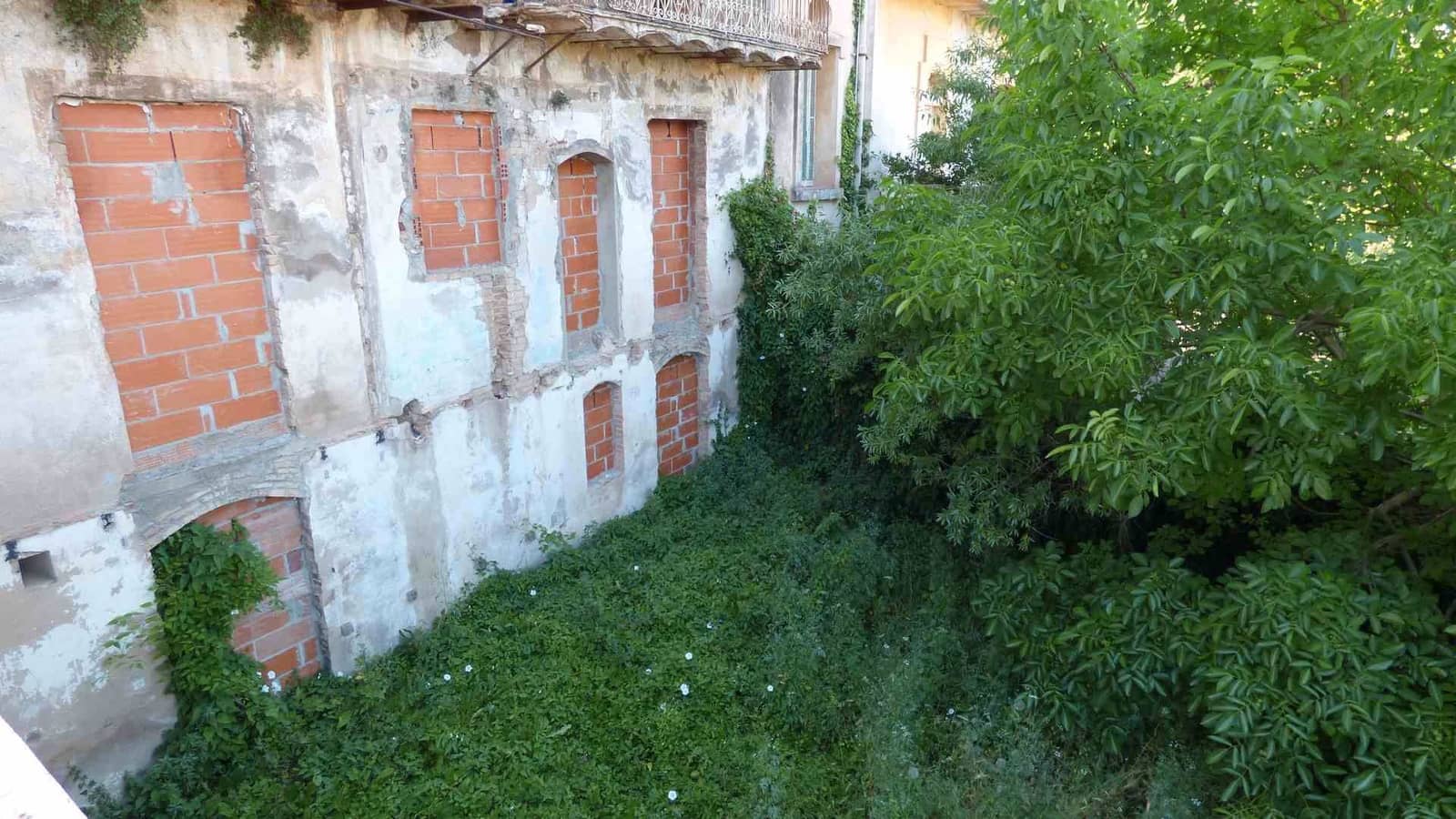 Townhouse for sale in Moia - € 150,000 (Ref: 9420201)