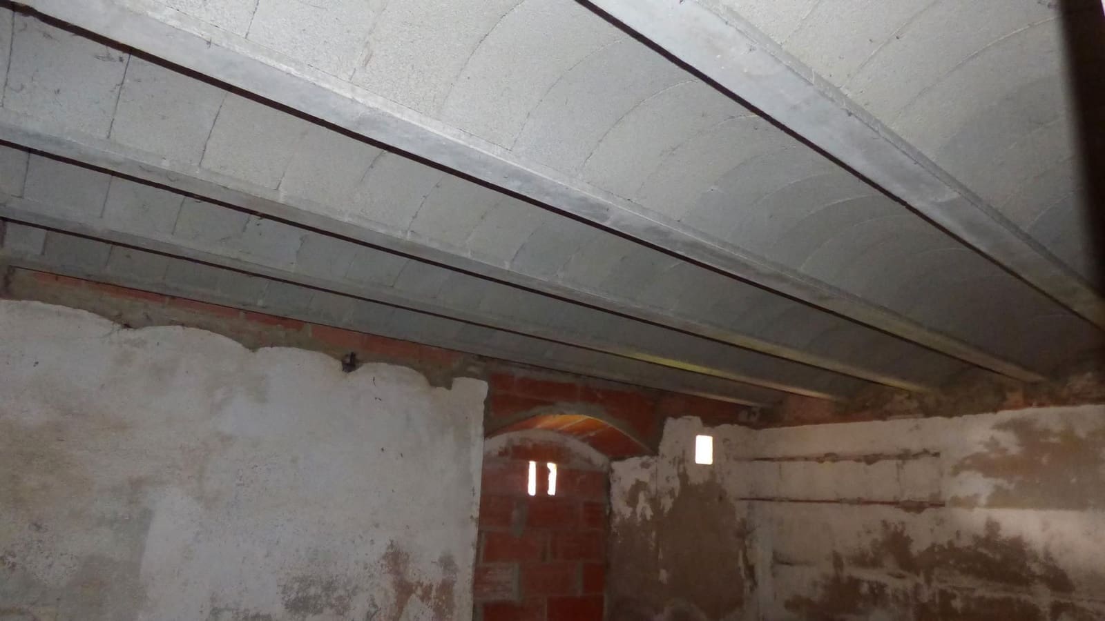 Townhouse for sale in Moia - € 150,000 (Ref: 9420201)