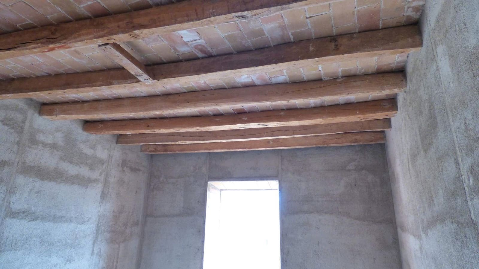 Townhouse for sale in Moia - € 150,000 (Ref: 9420201)