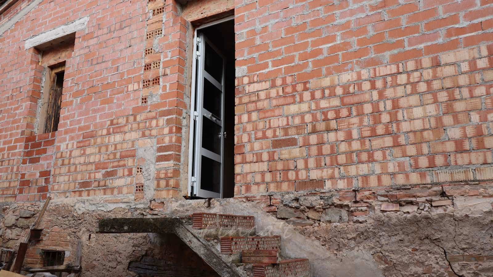 Townhouse for sale in Santa Maria d'Olo - € 79,000 (Ref: 9420202)