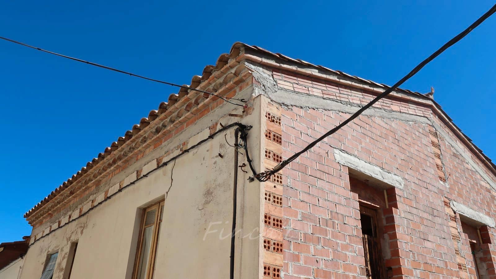 Townhouse for sale in Santa Maria d'Olo - € 79,000 (Ref: 9420202)