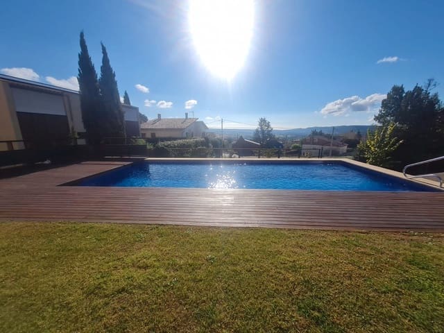 2 bedroom Flat for sale in Moià with pool garage - € 225,000 (Ref: 9420207)