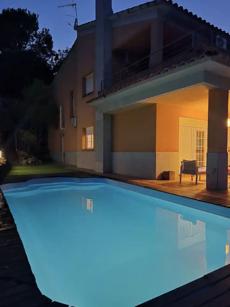 4 soverom Villa til salgs i L'Ametlla del Valles med svømmebasseng garasje - € 459 000 (Ref: 10077264)