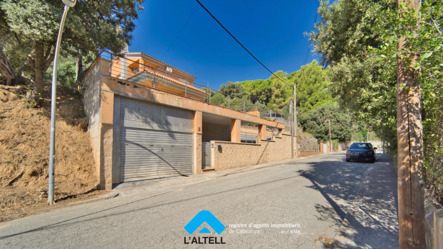 4 soverom Villa til salgs i L'Ametlla del Valles med svømmebasseng garasje - € 459 000 (Ref: 10077264)