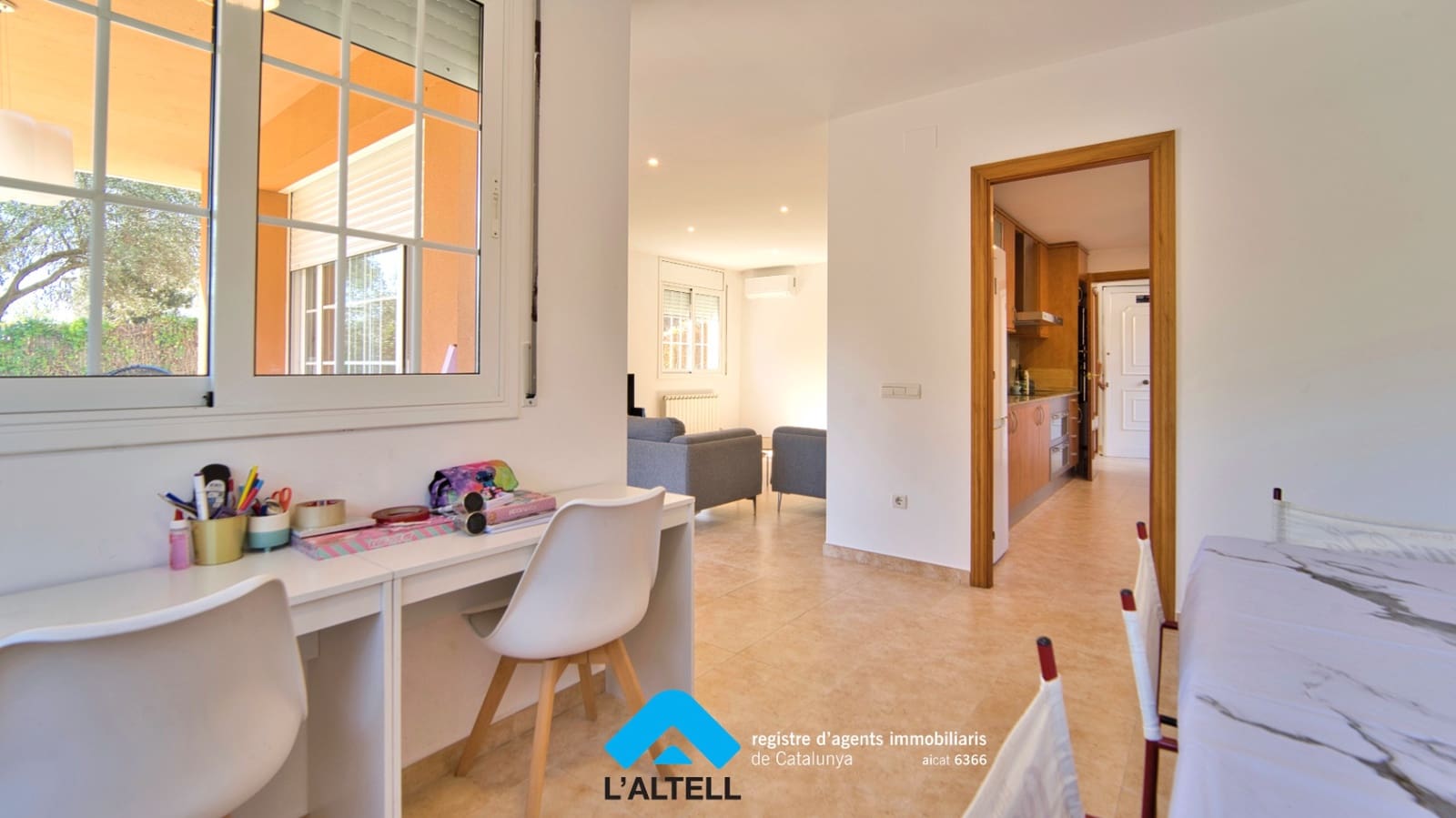 4 soverom Villa til salgs i L'Ametlla del Valles med svømmebasseng garasje - € 459 000 (Ref: 10077264)