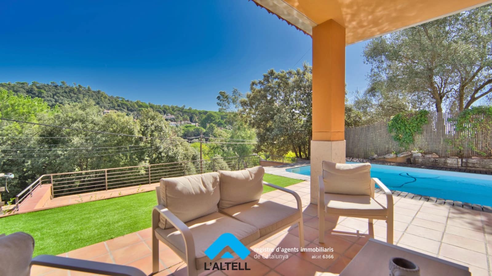 4 soverom Villa til salgs i L'Ametlla del Valles med svømmebasseng garasje - € 459 000 (Ref: 10077264)