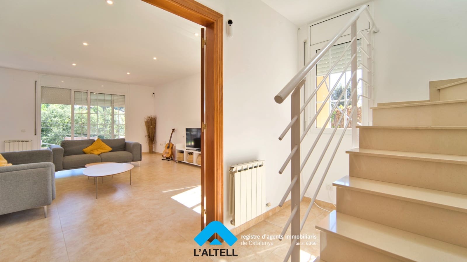 4 soverom Villa til salgs i L'Ametlla del Valles med svømmebasseng garasje - € 459 000 (Ref: 10077264)