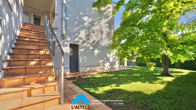 4 soverom Villa til salgs i L'Ametlla del Vallès med garasje - € 495 000 (Ref: 10077265)