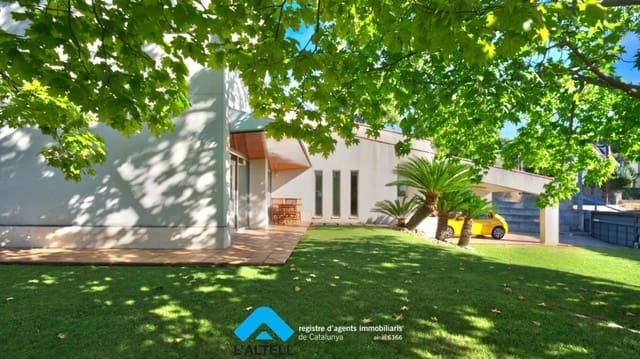 4 soverom Villa til salgs i L'Ametlla del Vallès med garasje - € 495 000 (Ref: 10077265)