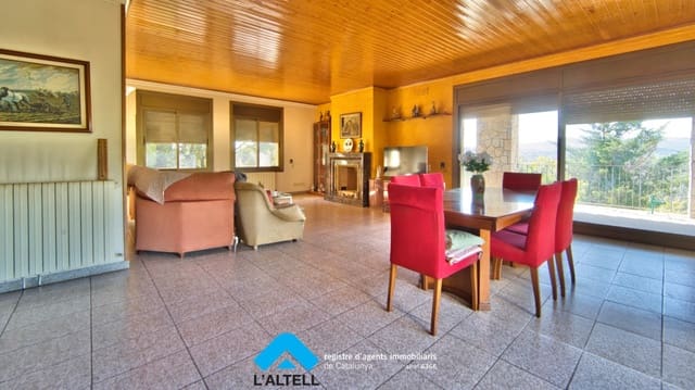 7 quarto Moradia para venda em L'Ametlla del Vallès com piscina garagem - 950 000 € (Ref: 10118434)