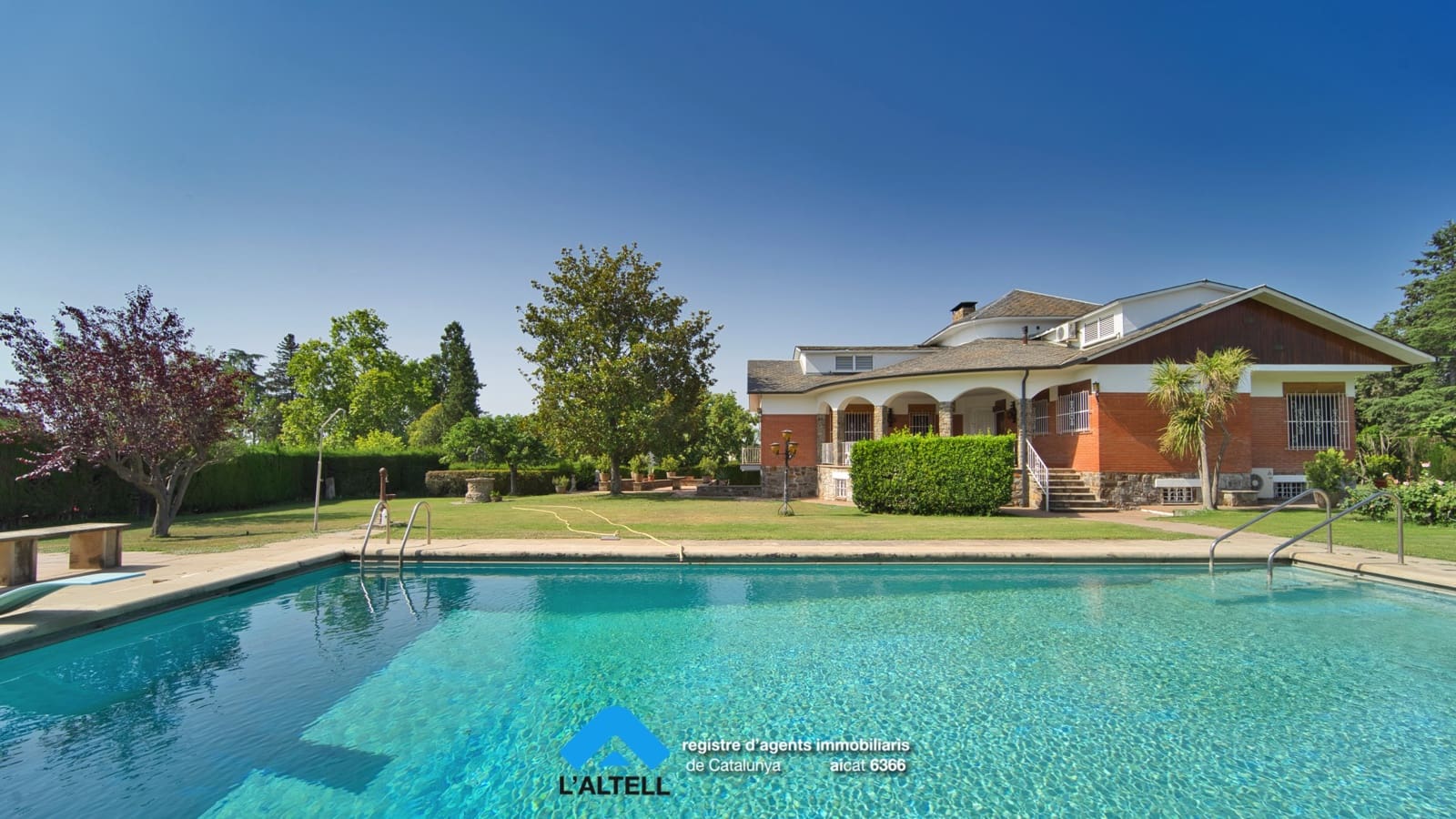 6 soveværelse Villa til salg i L'Ametlla del Valles med swimmingpool garage - € 1.200.000 (Ref: 9219043)