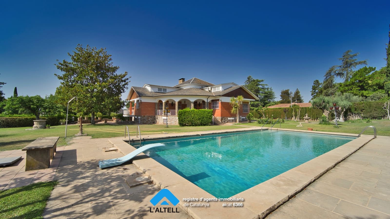 6 soveværelse Villa til salg i L'Ametlla del Valles med swimmingpool garage - € 1.200.000 (Ref: 9219043)