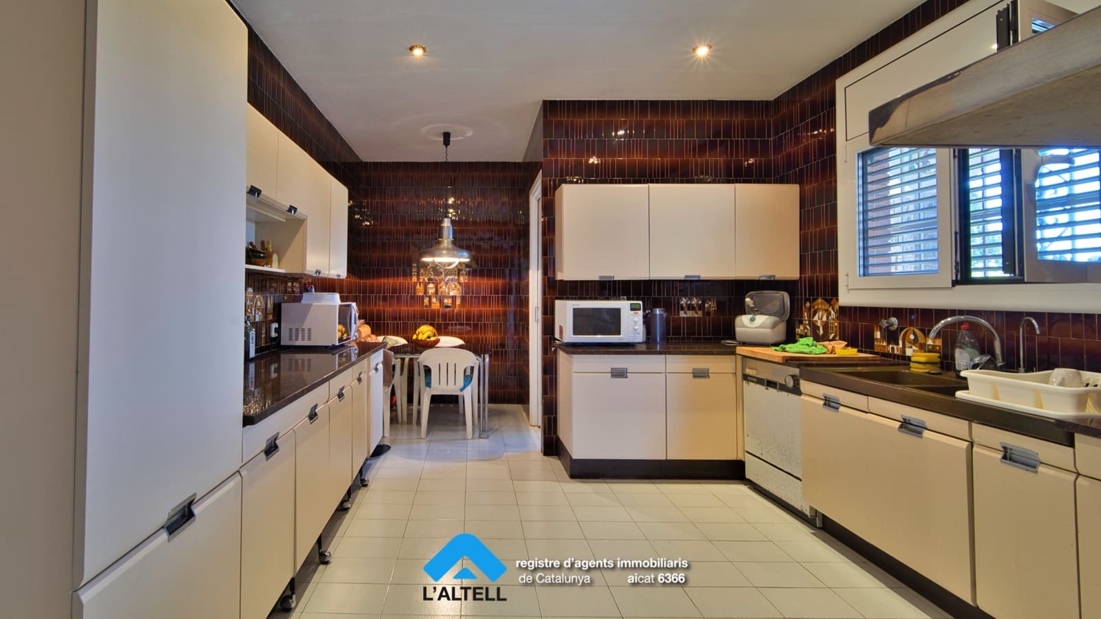 6 soveværelse Villa til salg i L'Ametlla del Valles med swimmingpool garage - € 1.200.000 (Ref: 9219043)