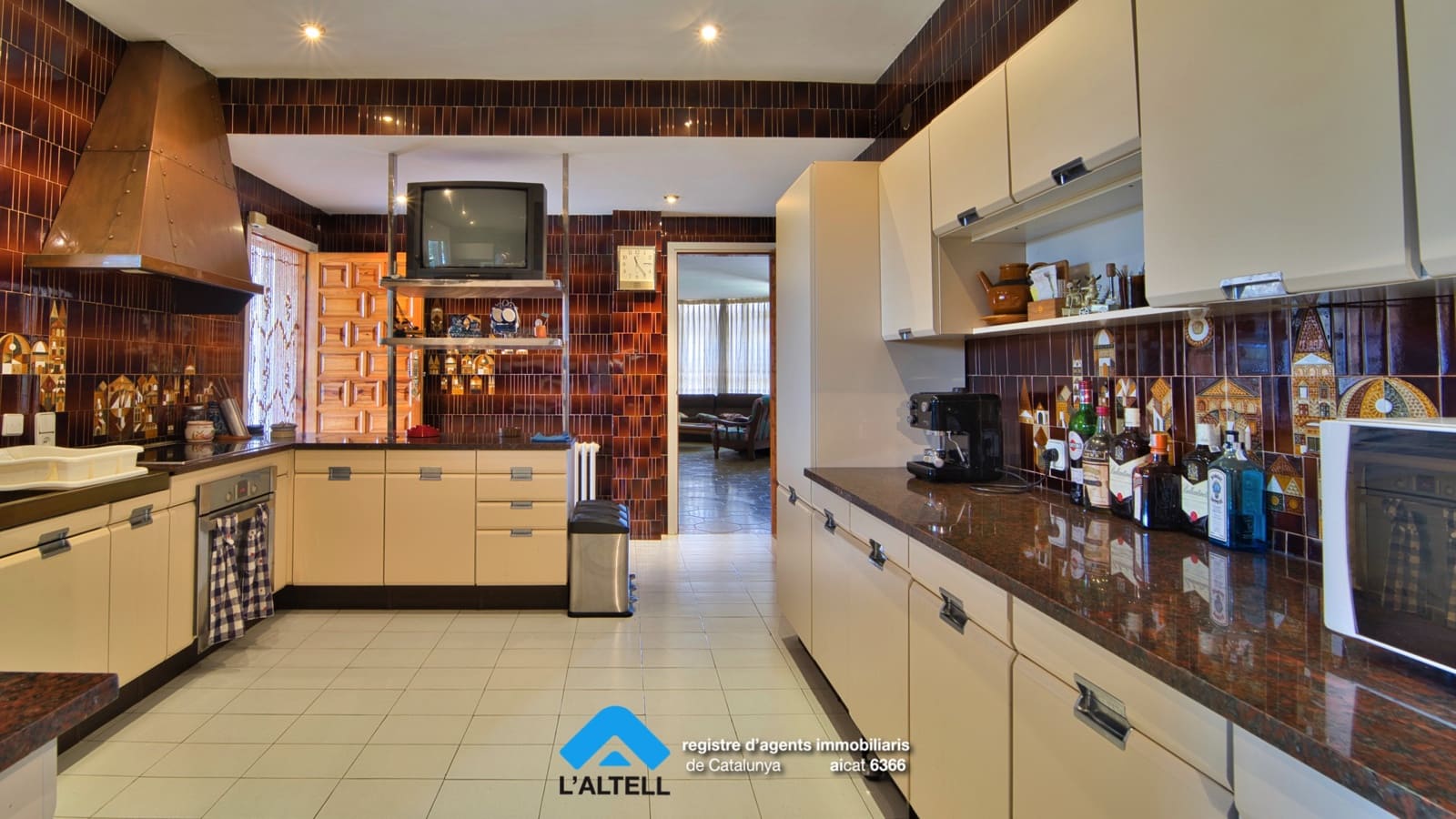 6 soveværelse Villa til salg i L'Ametlla del Valles med swimmingpool garage - € 1.200.000 (Ref: 9219043)