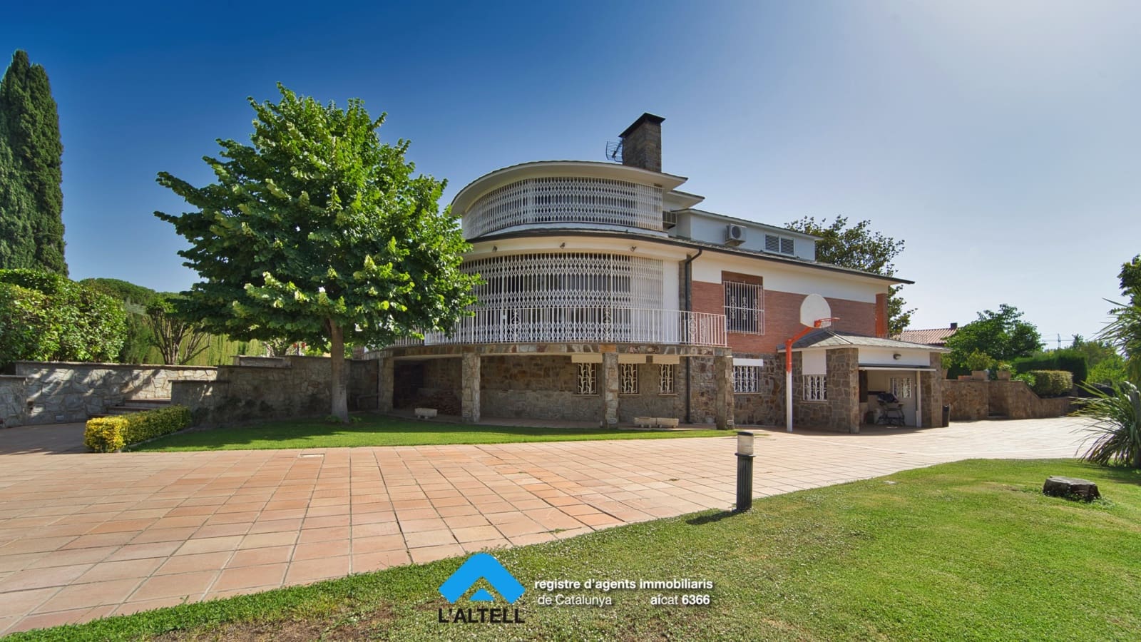 6 soveværelse Villa til salg i L'Ametlla del Valles med swimmingpool garage - € 1.200.000 (Ref: 9219043)