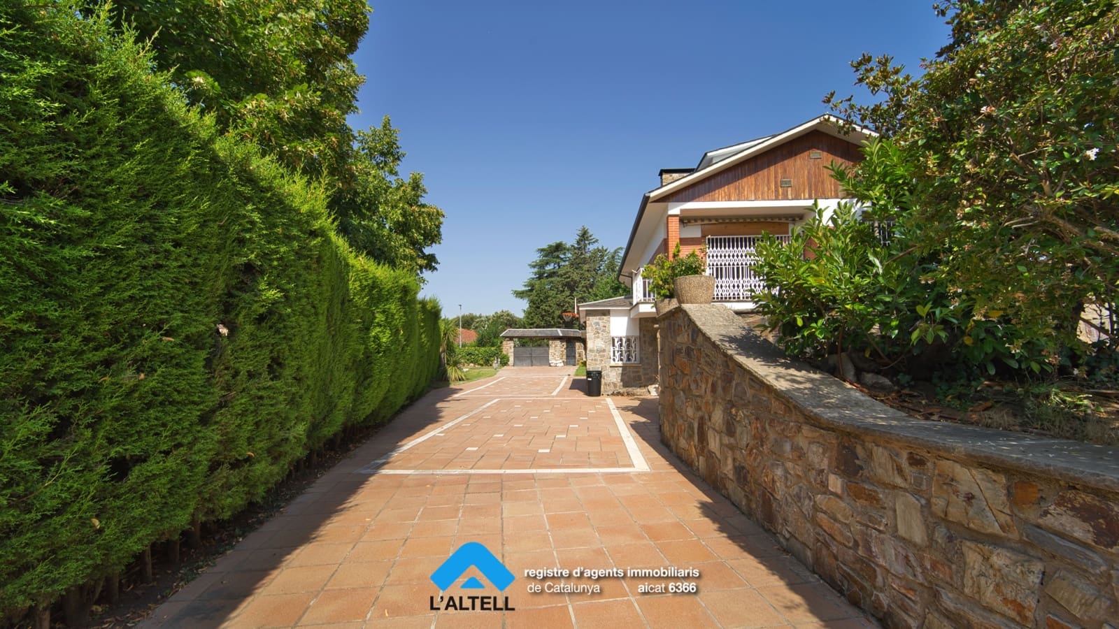 6 soveværelse Villa til salg i L'Ametlla del Valles med swimmingpool garage - € 1.200.000 (Ref: 9219043)