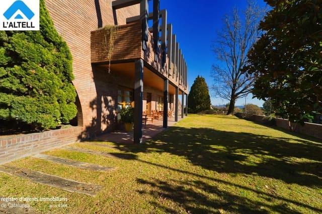 4 Zimmer Villa zu verkaufen in L'Ametlla del Vallès mit Pool Garage - 1.047.000 € (Ref: 9219045)