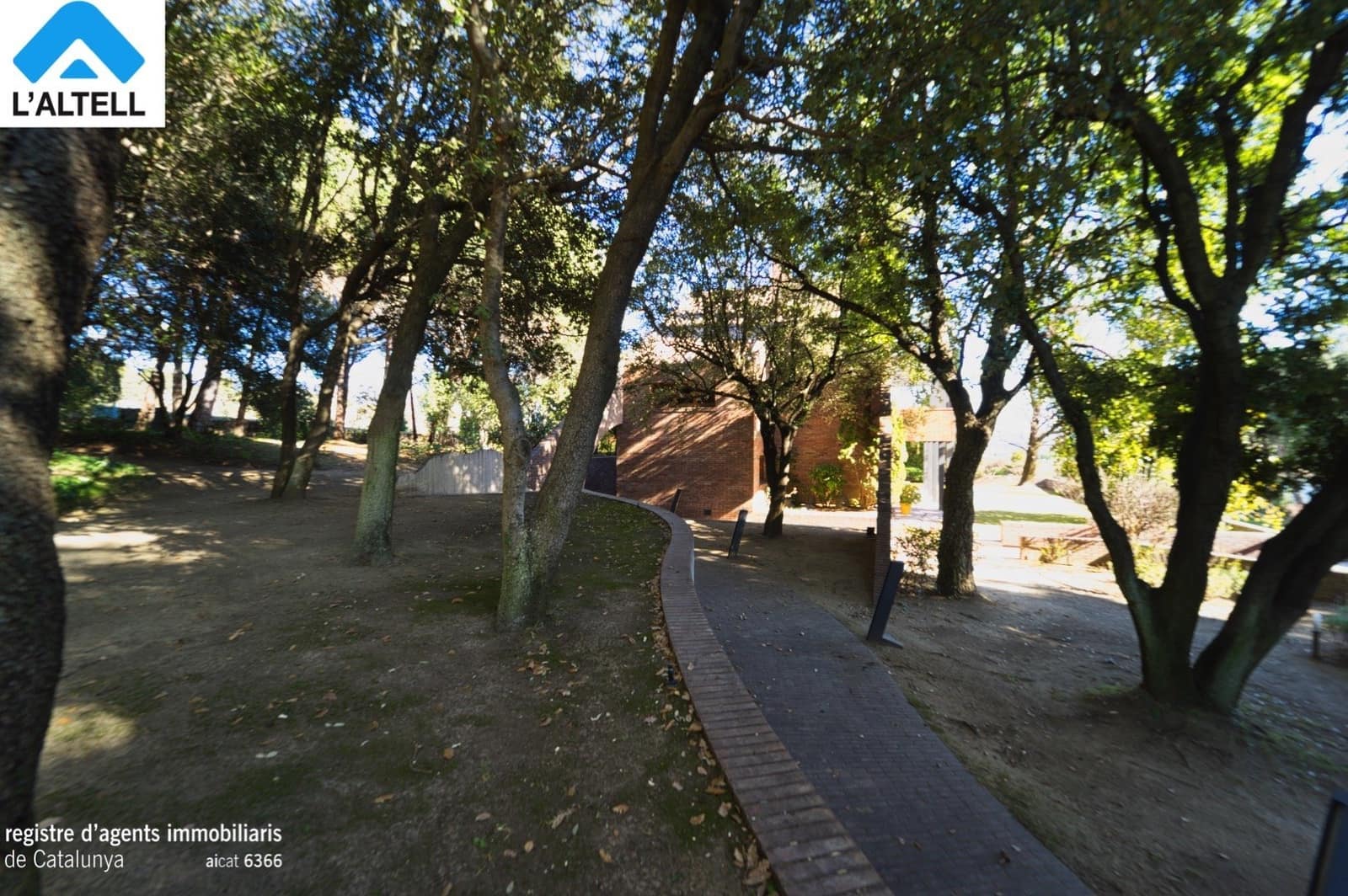 4 Zimmer Villa zu verkaufen in L'Ametlla del Valles mit Pool Garage - 1.047.000 € (Ref: 9219045)