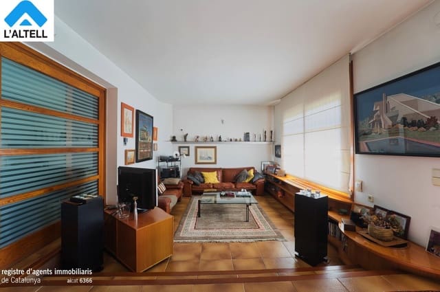 4 Zimmer Villa zu verkaufen in L'Ametlla del Vallès mit Pool Garage - 1.047.000 € (Ref: 9219045)