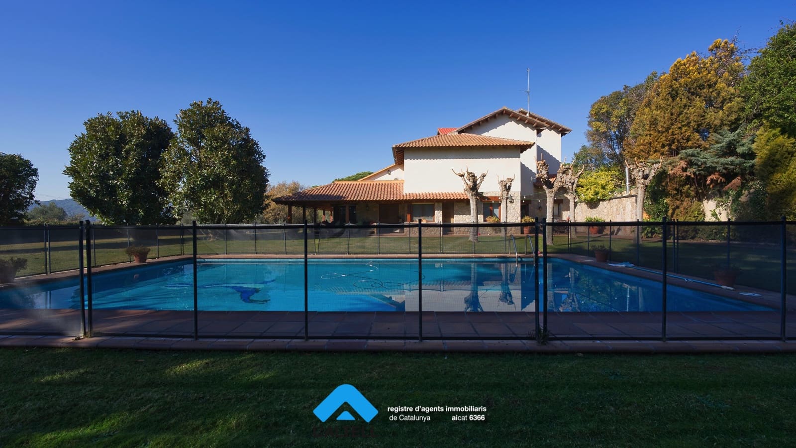 5 soveværelse Villa til salg i L'Ametlla del Valles med swimmingpool garage - € 875.000 (Ref: 9219047)