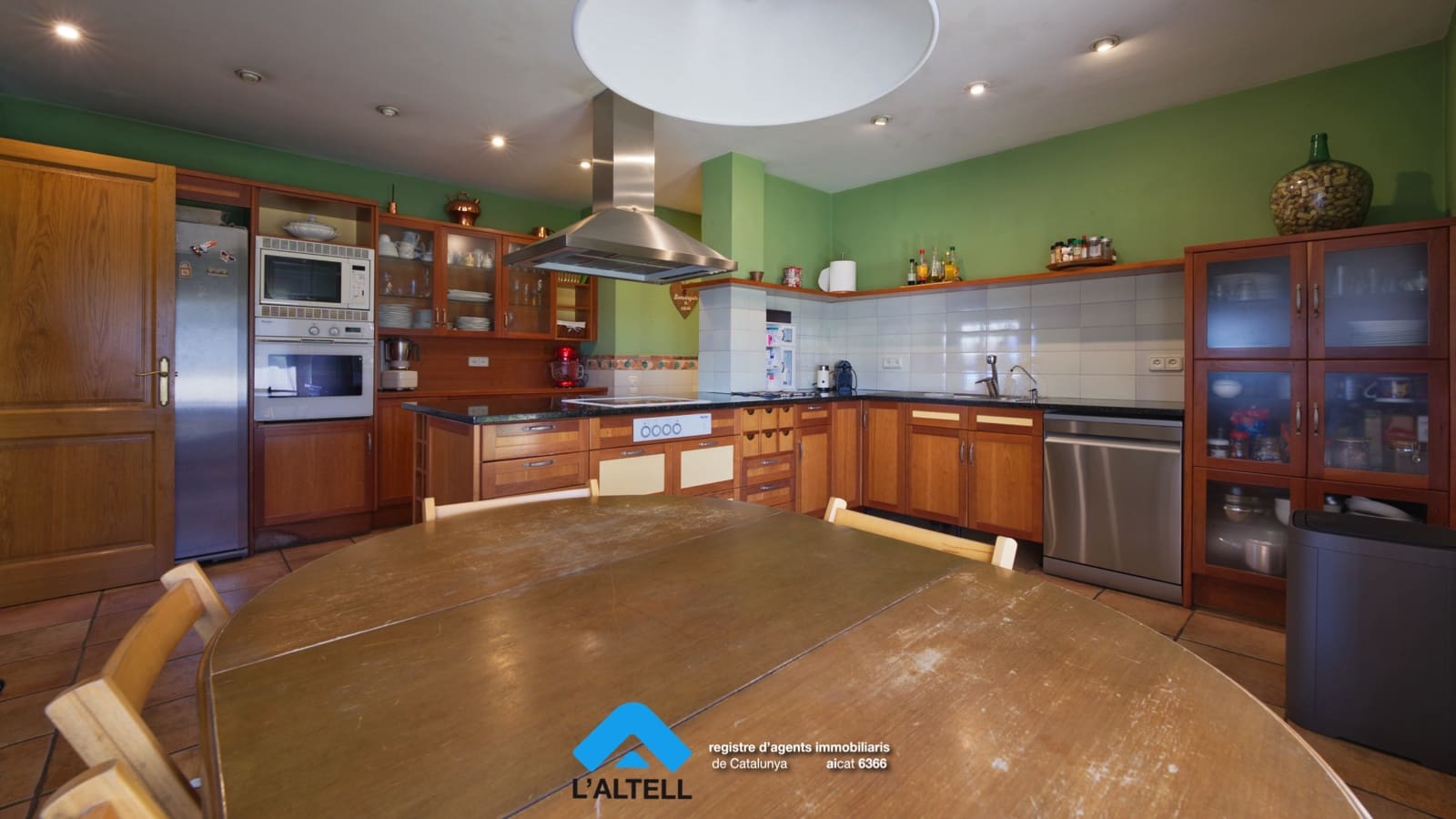 5 soveværelse Villa til salg i L'Ametlla del Valles med swimmingpool garage - € 875.000 (Ref: 9219047)