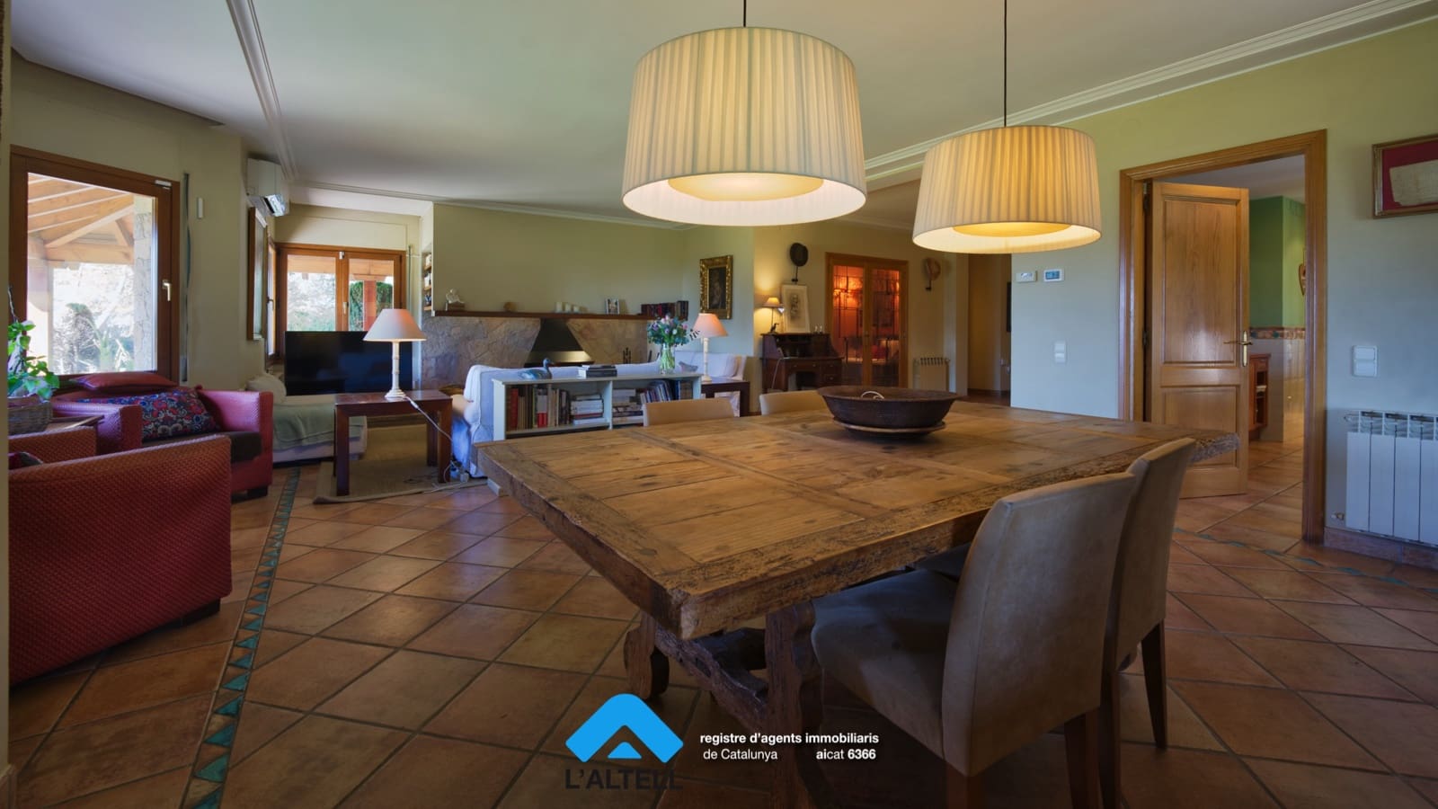 5 soveværelse Villa til salg i L'Ametlla del Valles med swimmingpool garage - € 875.000 (Ref: 9219047)