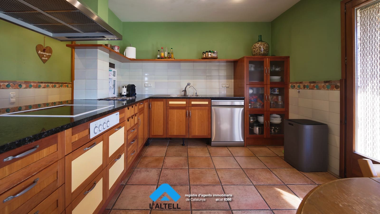 5 soveværelse Villa til salg i L'Ametlla del Valles med swimmingpool garage - € 875.000 (Ref: 9219047)