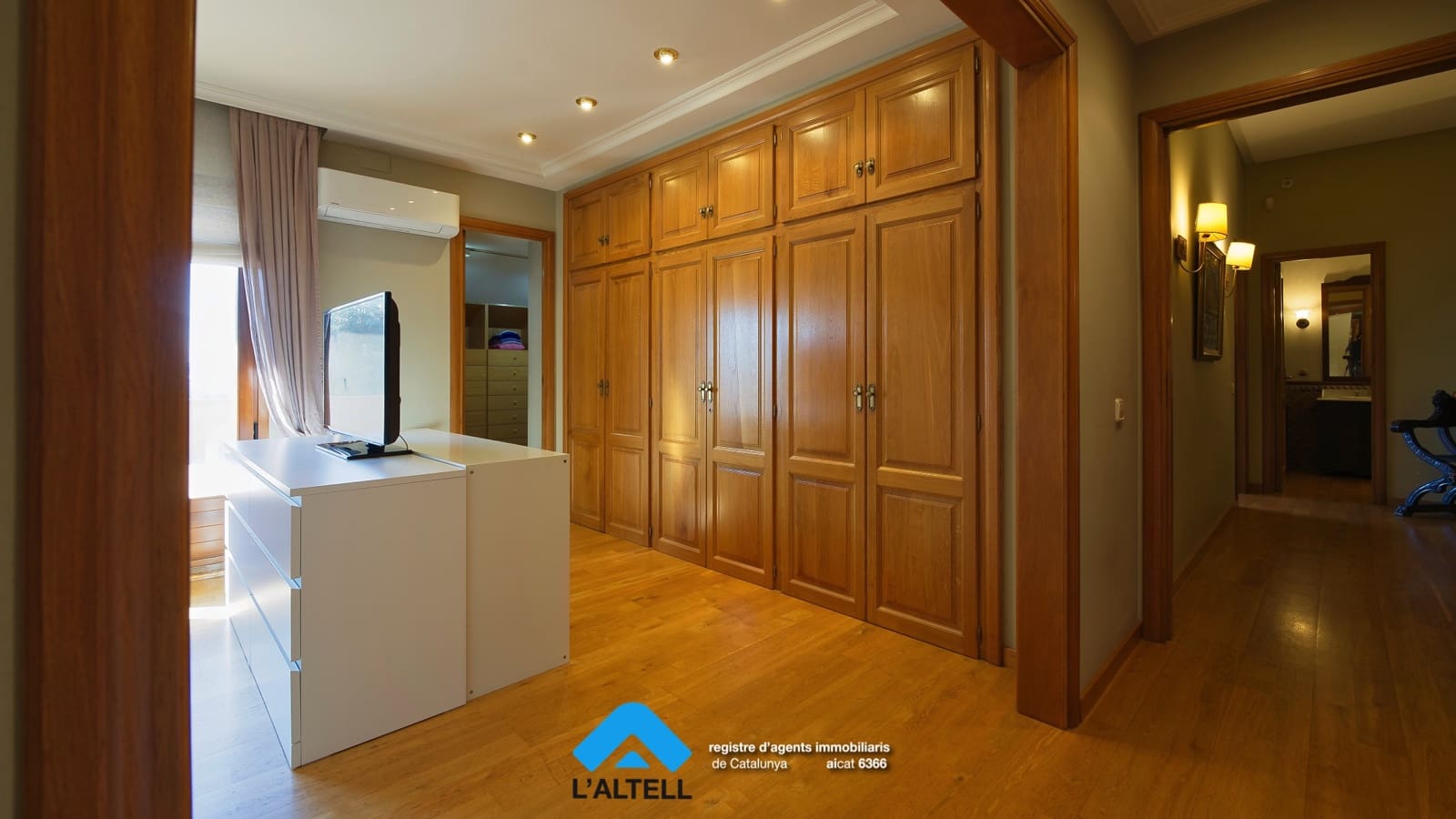 5 soveværelse Villa til salg i L'Ametlla del Valles med swimmingpool garage - € 875.000 (Ref: 9219047)