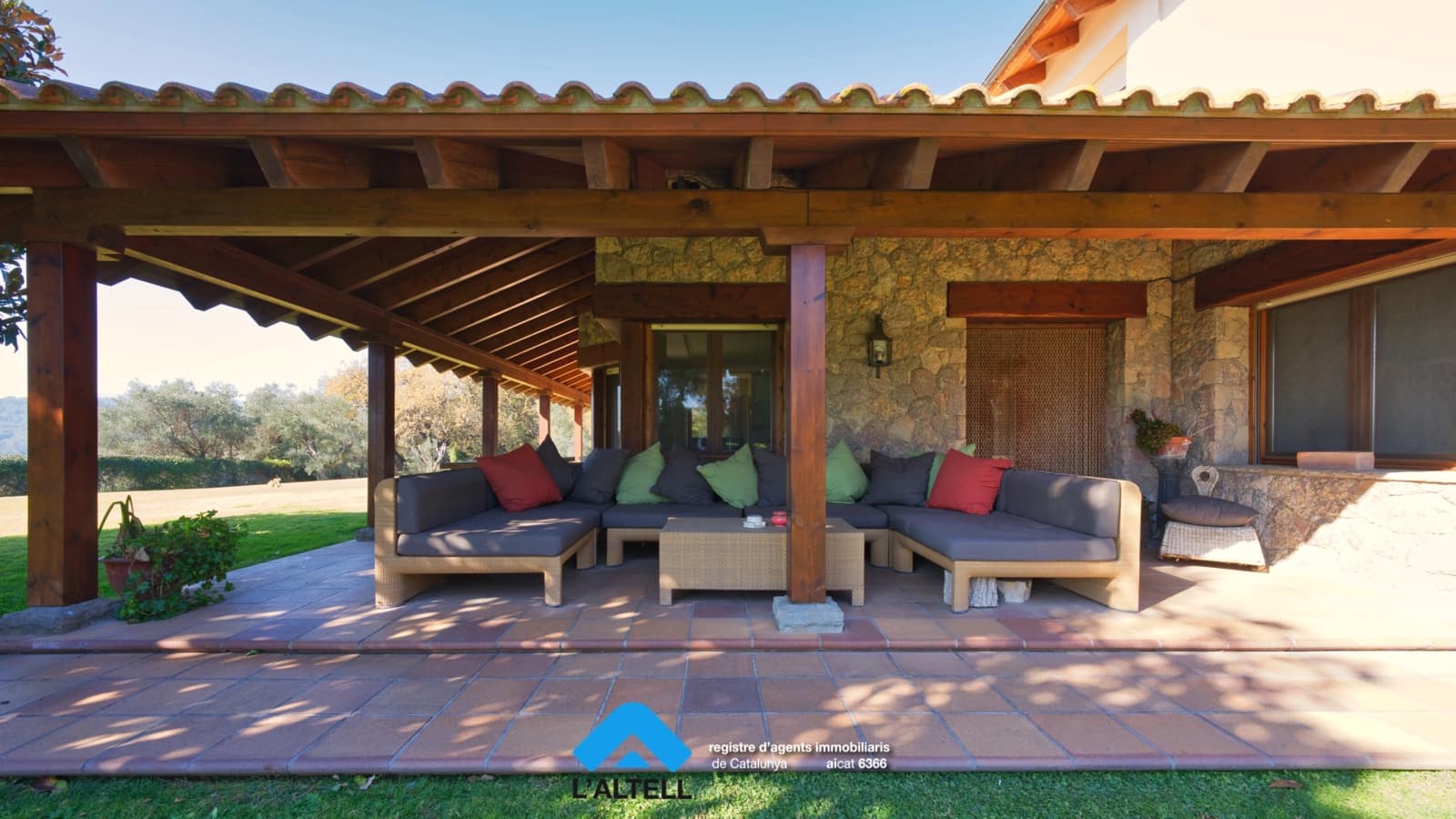 5 soveværelse Villa til salg i L'Ametlla del Valles med swimmingpool garage - € 875.000 (Ref: 9219047)