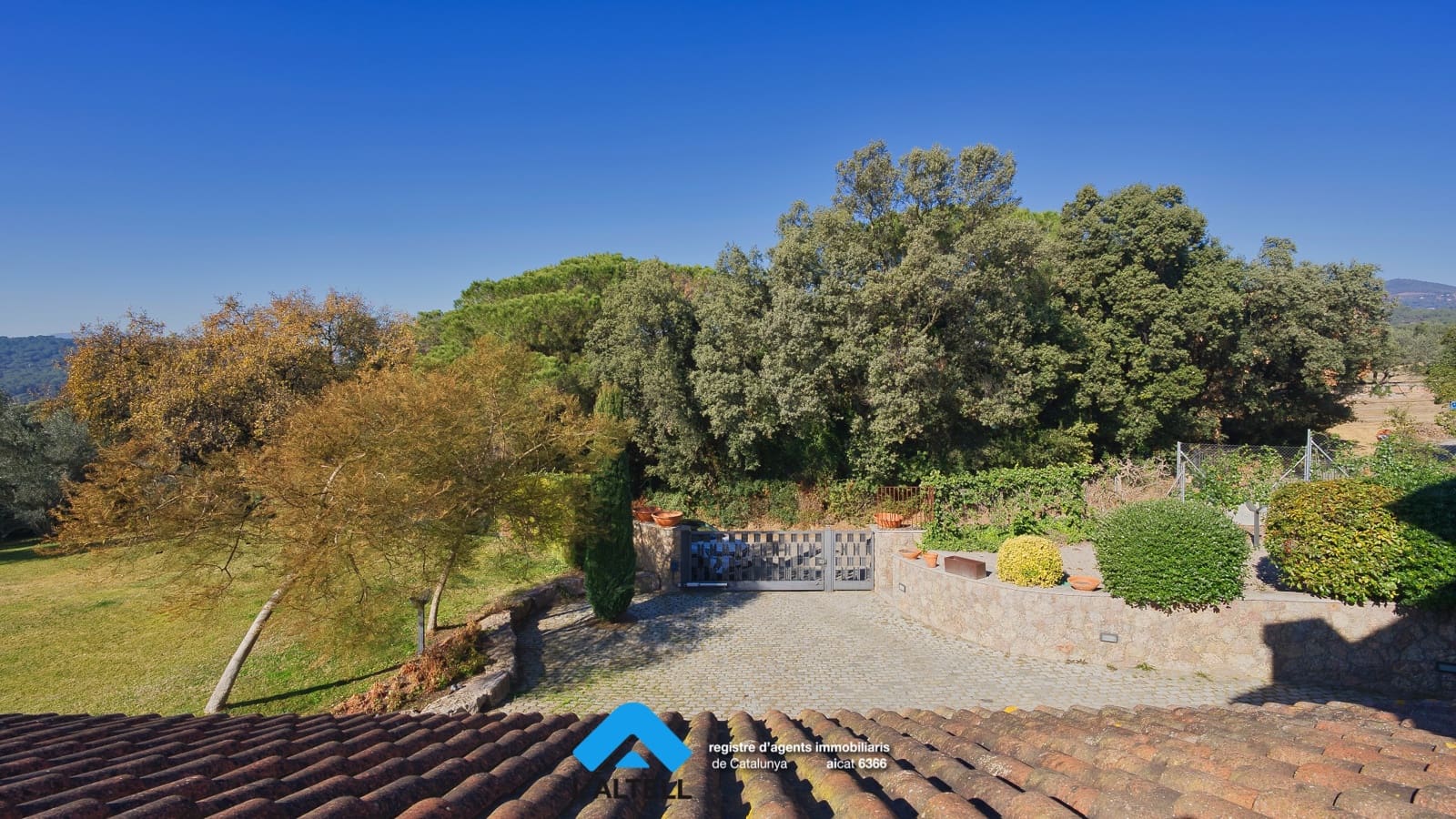 5 soveværelse Villa til salg i L'Ametlla del Valles med swimmingpool garage - € 875.000 (Ref: 9219047)