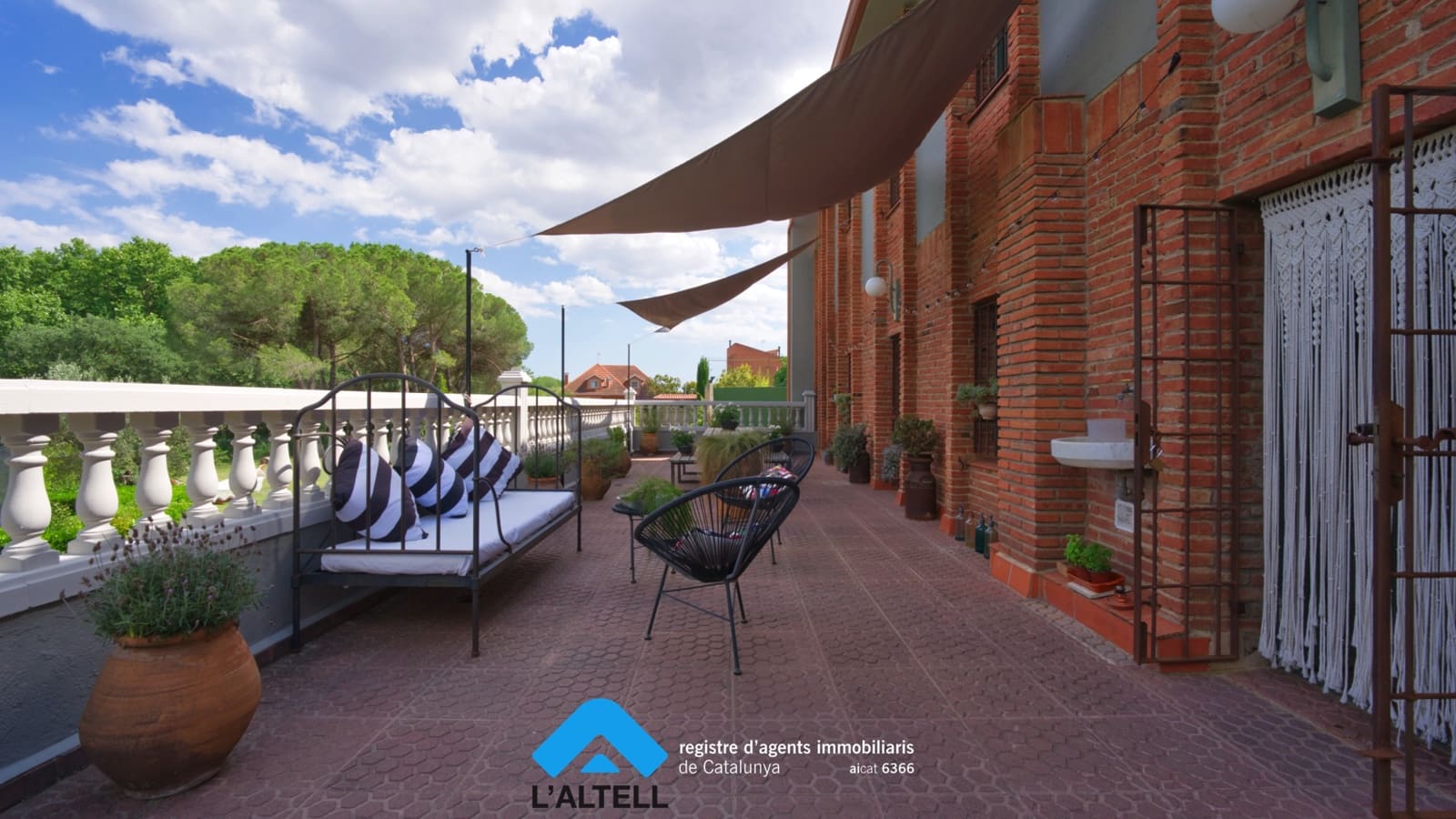 5 soveværelse Villa til salg i L'Ametlla del Valles med swimmingpool garage - € 910.000 (Ref: 9219048)