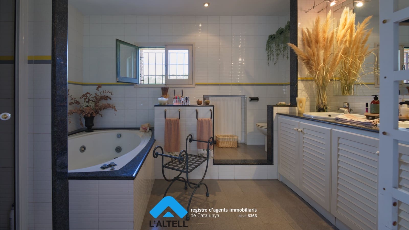 5 soveværelse Villa til salg i L'Ametlla del Valles med swimmingpool garage - € 910.000 (Ref: 9219048)