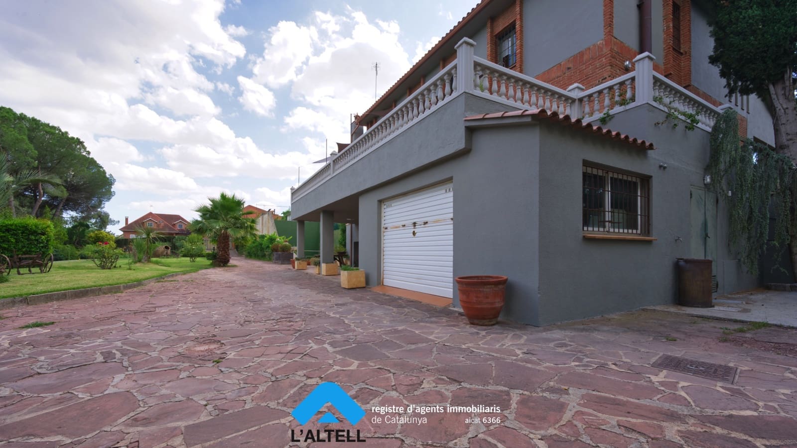 5 soveværelse Villa til salg i L'Ametlla del Valles med swimmingpool garage - € 910.000 (Ref: 9219048)