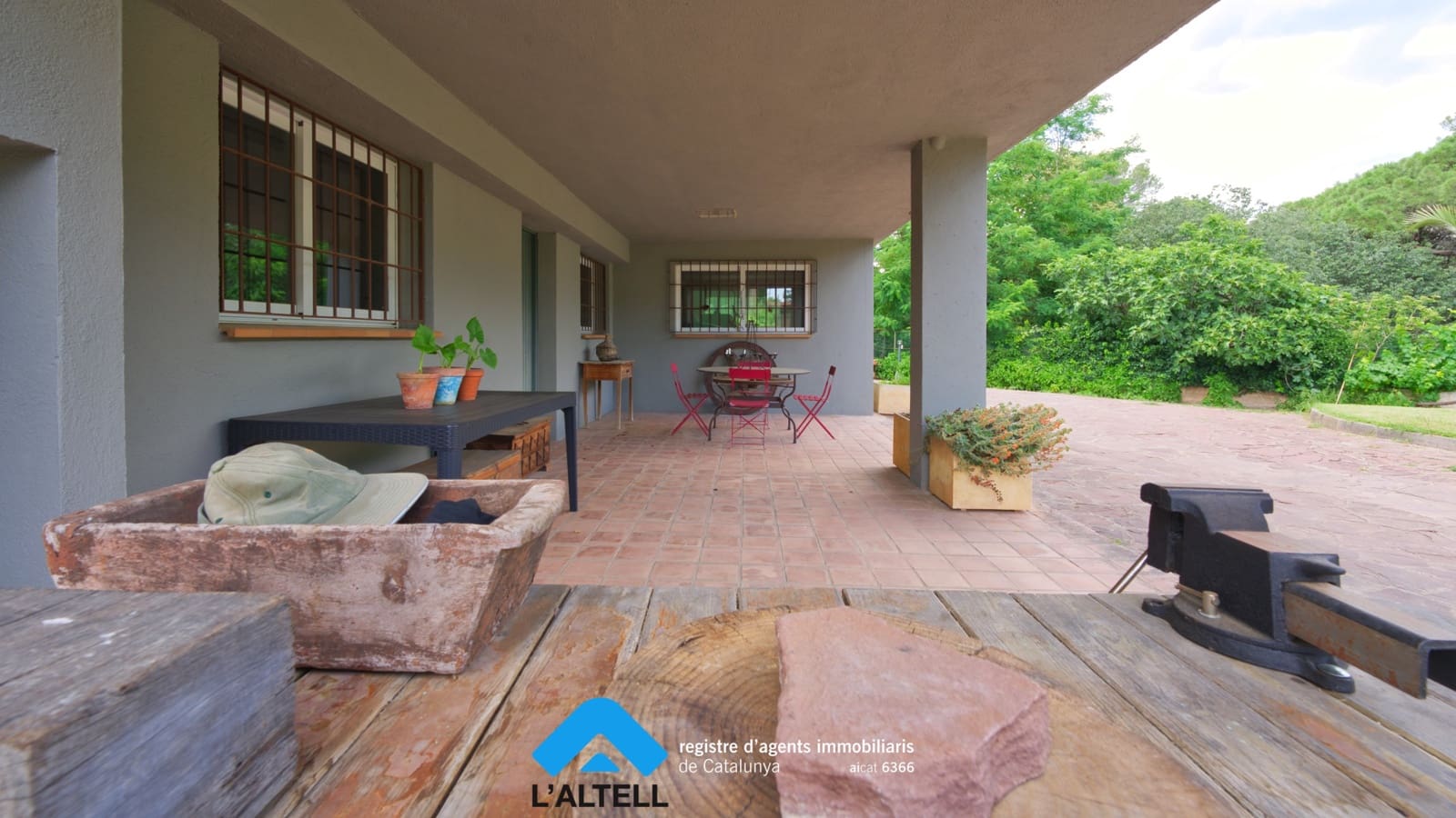 5 soveværelse Villa til salg i L'Ametlla del Valles med swimmingpool garage - € 910.000 (Ref: 9219048)