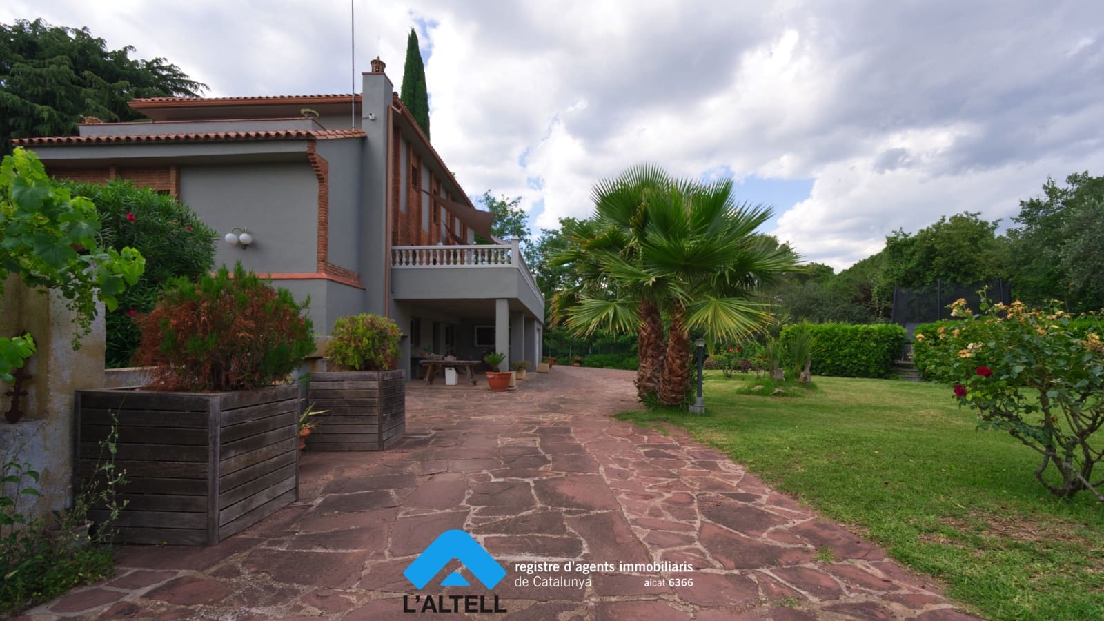 5 soveværelse Villa til salg i L'Ametlla del Valles med swimmingpool garage - € 910.000 (Ref: 9219048)