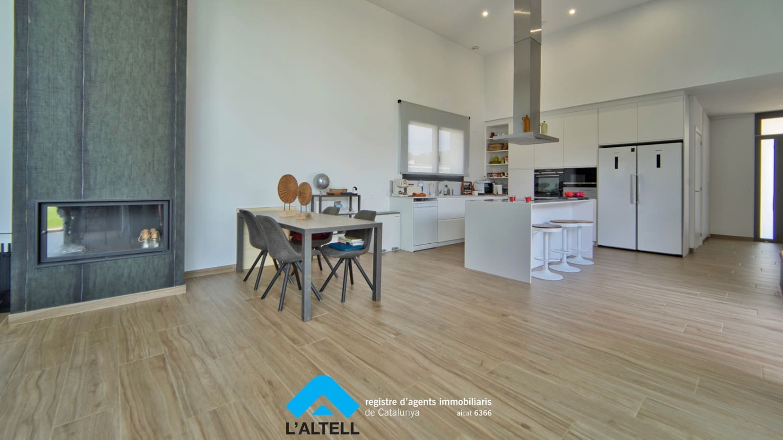 4 soveværelse Villa til salg i L'Ametlla del Valles med swimmingpool garage - € 898.000 (Ref: 9219049)