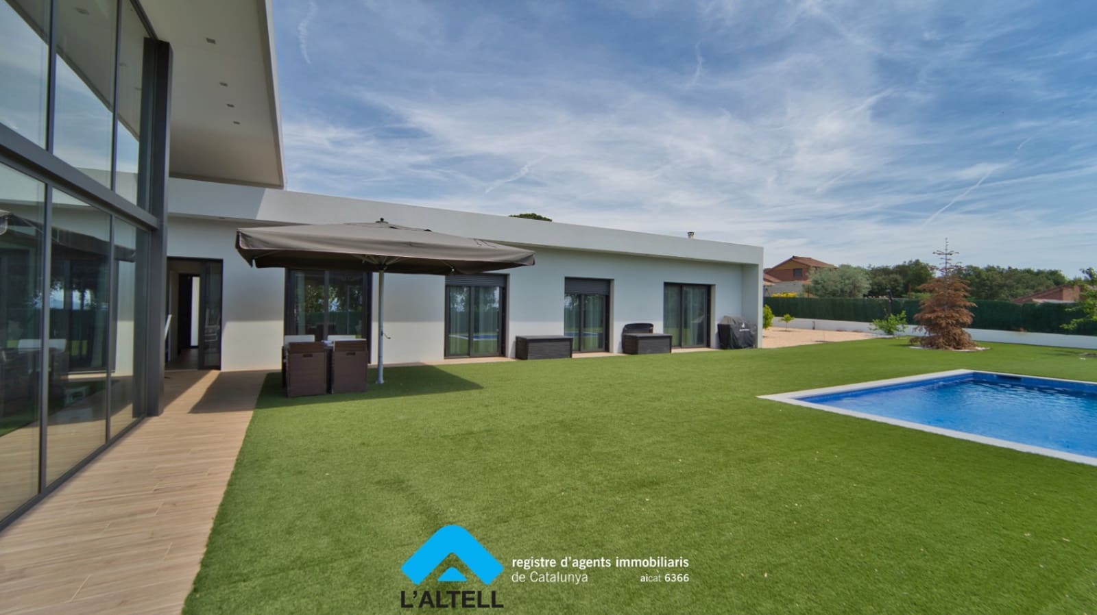 4 soveværelse Villa til salg i L'Ametlla del Valles med swimmingpool garage - € 898.000 (Ref: 9219049)