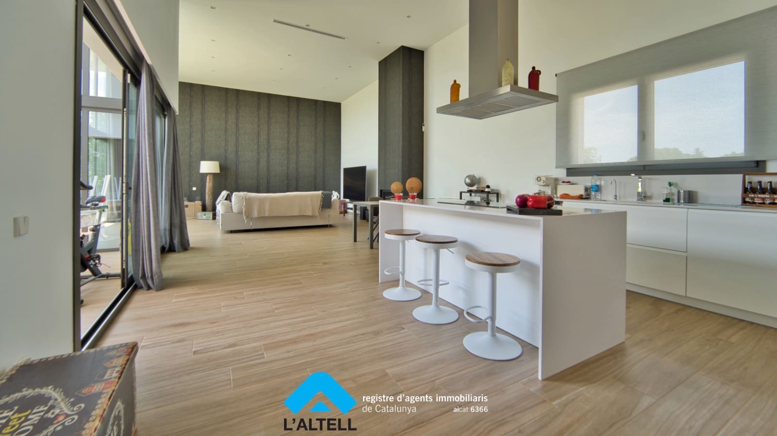 4 soveværelse Villa til salg i L'Ametlla del Valles med swimmingpool garage - € 898.000 (Ref: 9219049)