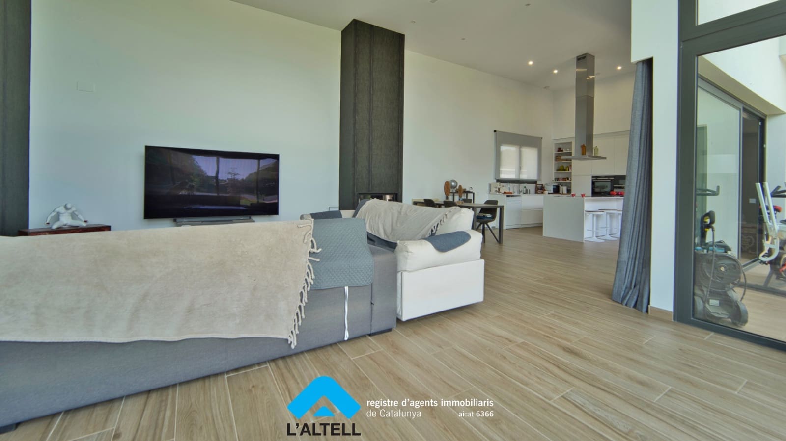 4 soveværelse Villa til salg i L'Ametlla del Valles med swimmingpool garage - € 898.000 (Ref: 9219049)