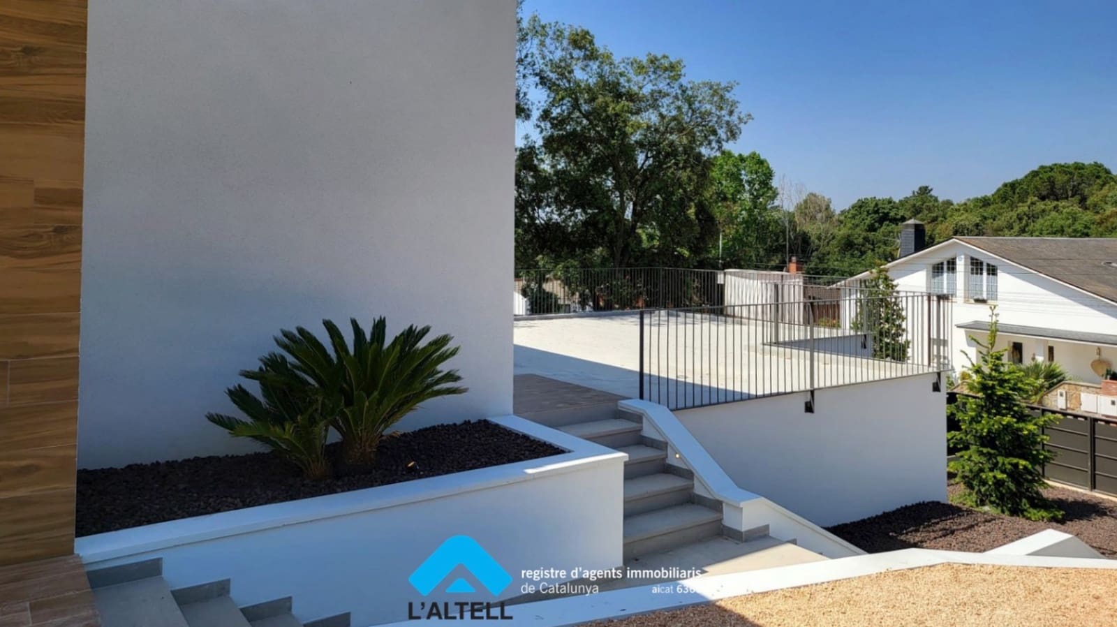 4 soveværelse Villa til salg i L'Ametlla del Valles med swimmingpool garage - € 898.000 (Ref: 9219049)