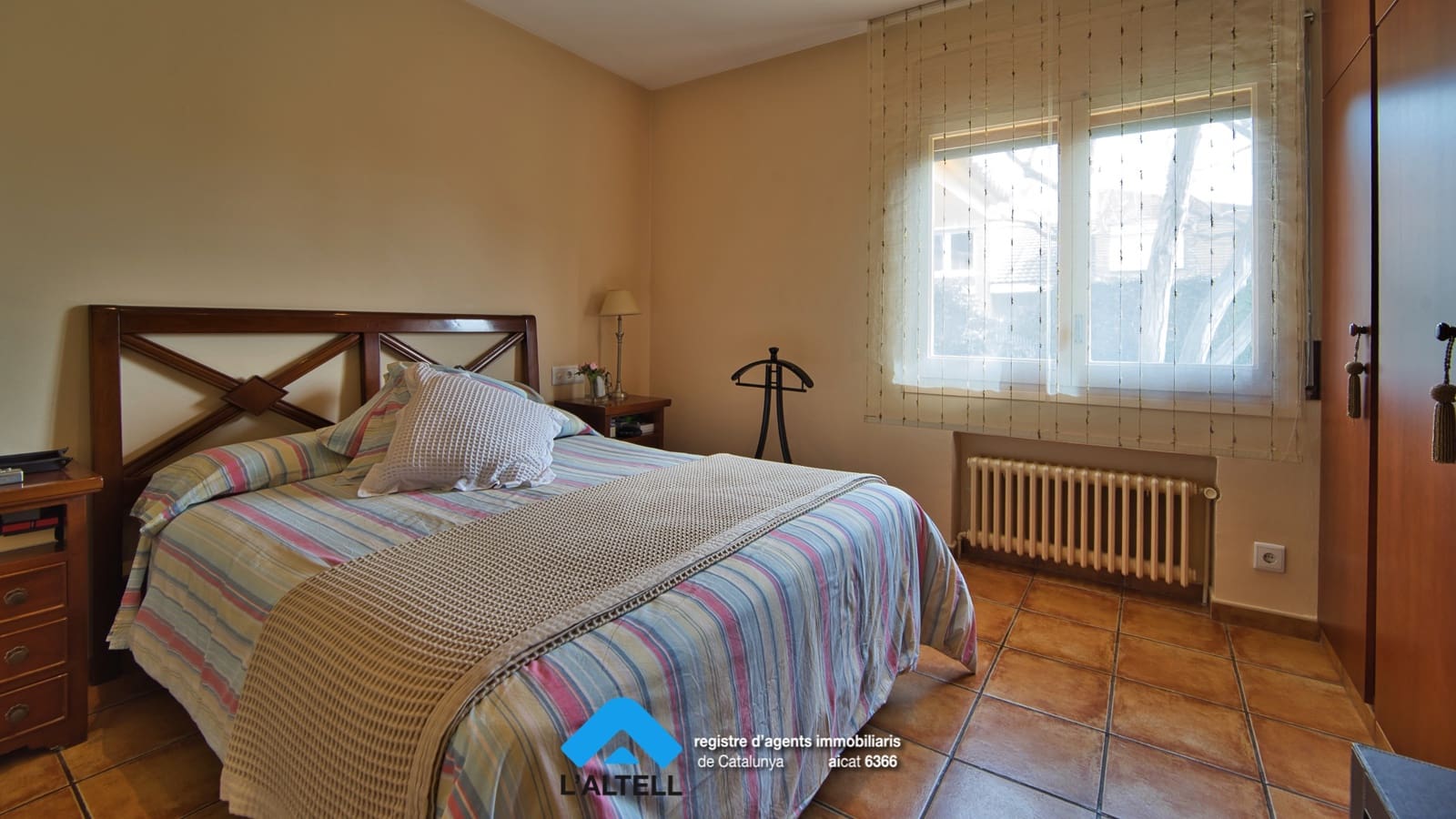 4 soveværelse Villa til salg i L'Ametlla del Valles med swimmingpool garage - € 875.000 (Ref: 9219050)