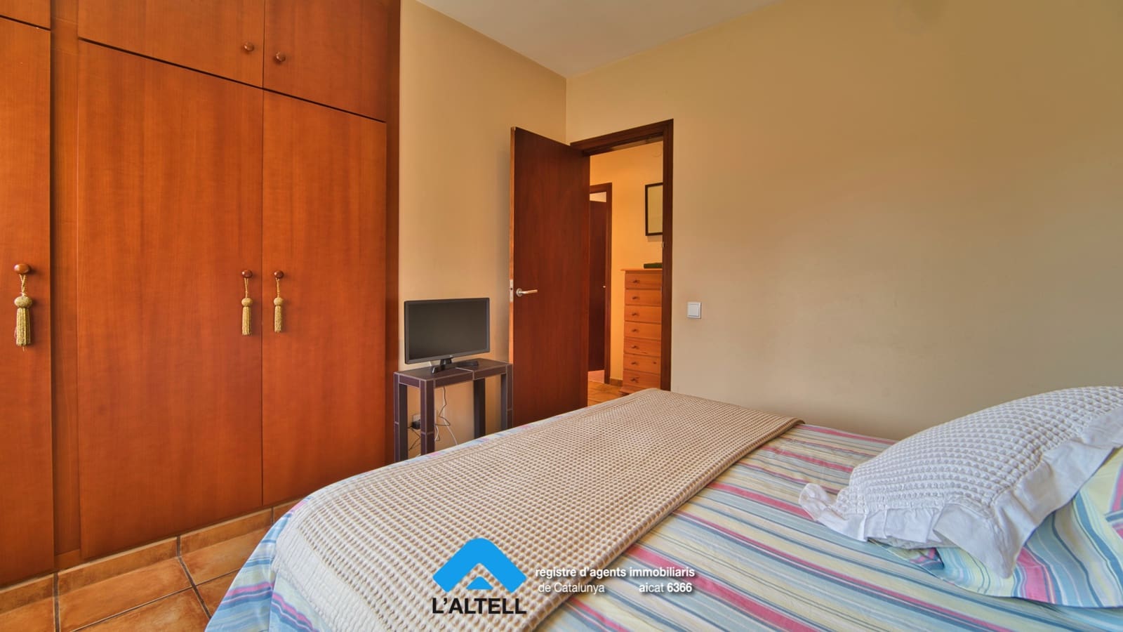 4 soveværelse Villa til salg i L'Ametlla del Valles med swimmingpool garage - € 875.000 (Ref: 9219050)