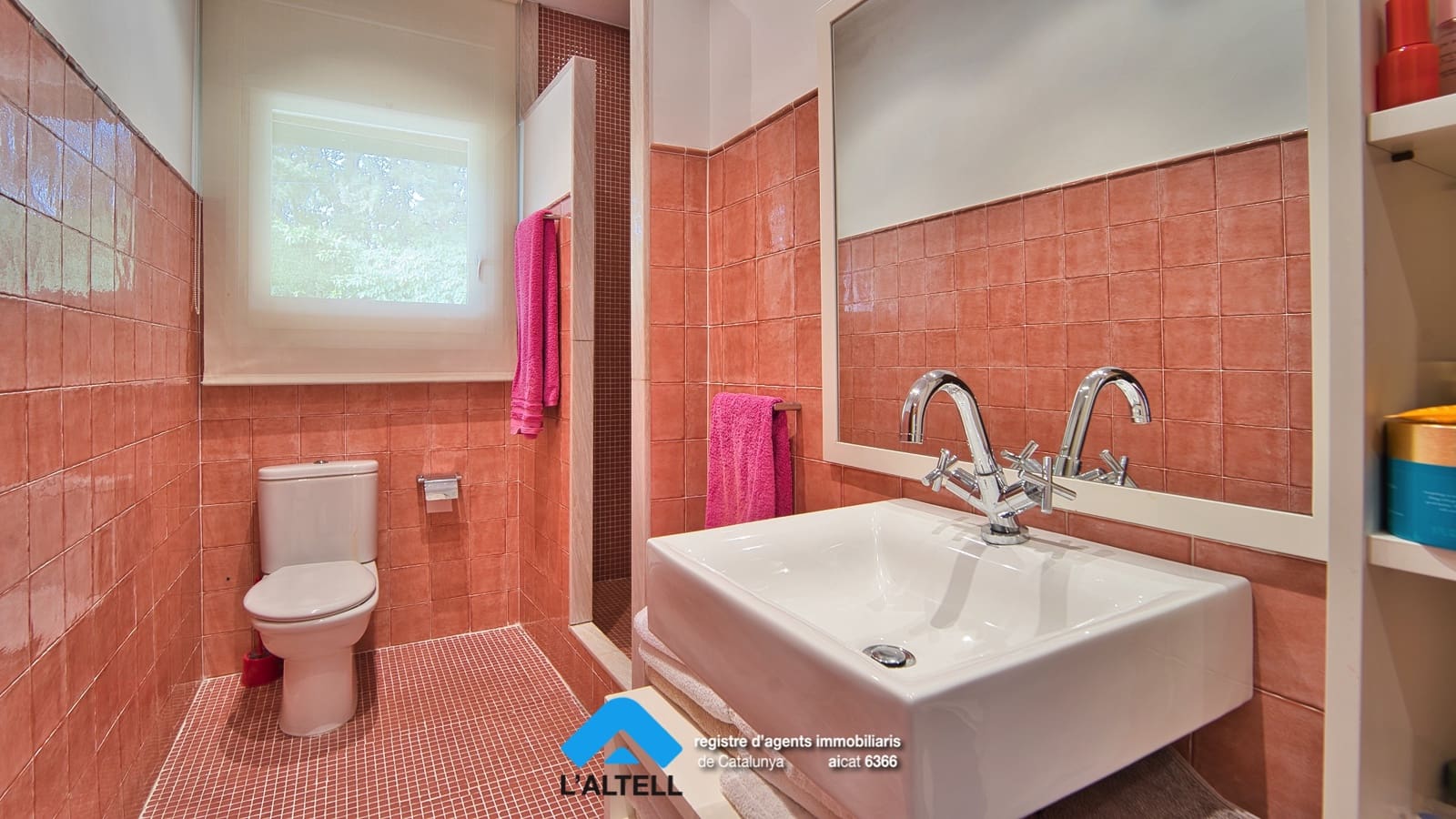 4 soveværelse Villa til salg i L'Ametlla del Valles med swimmingpool garage - € 875.000 (Ref: 9219050)