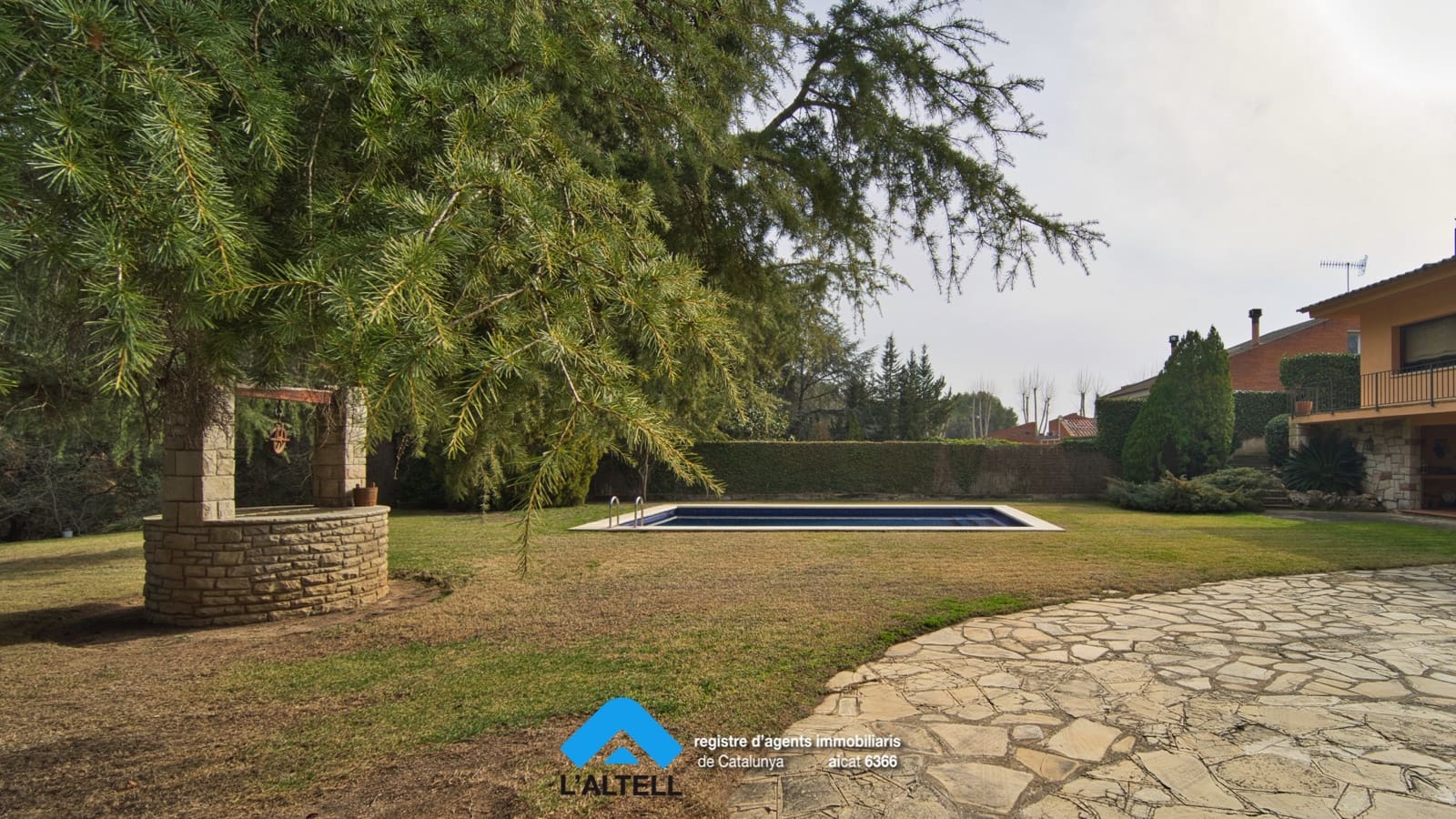 4 soveværelse Villa til salg i L'Ametlla del Valles med swimmingpool garage - € 875.000 (Ref: 9219050)