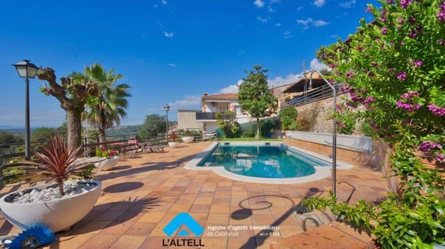 5 soveværelse Villa til salg i L'Ametlla del Vallès med swimmingpool garage - € 795.000 (Ref: 9219052)