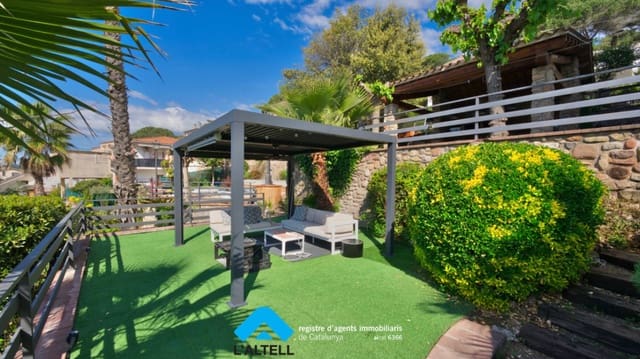 5 soveværelse Villa til salg i L'Ametlla del Vallès med swimmingpool garage - € 795.000 (Ref: 9219052)