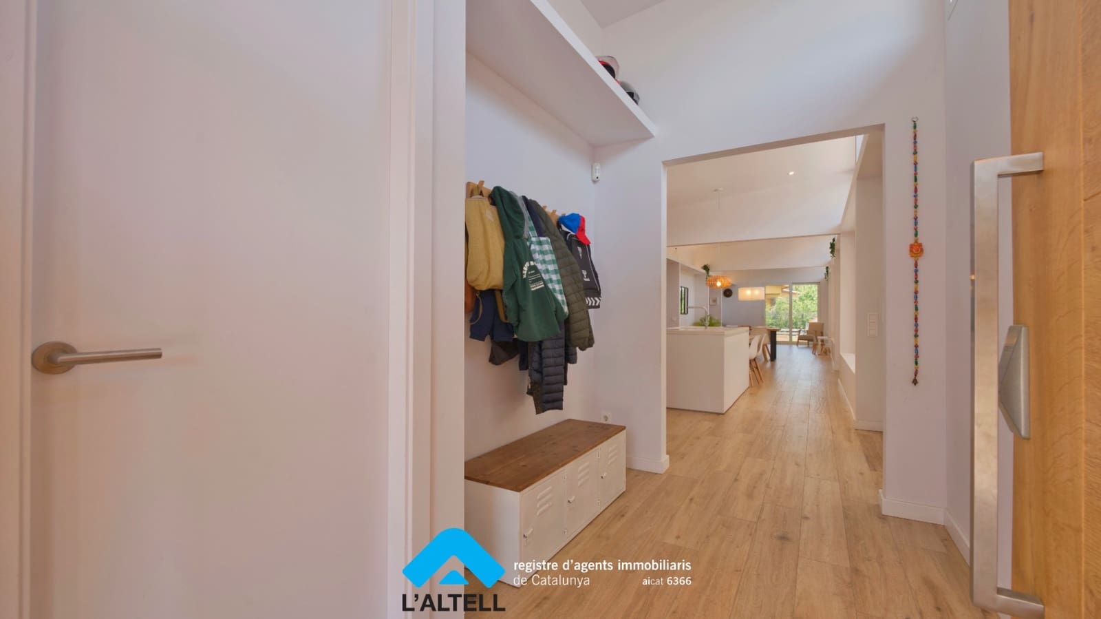 4 soveværelse Villa til salg i L'Ametlla del Valles med swimmingpool garage - € 770.000 (Ref: 9219053)