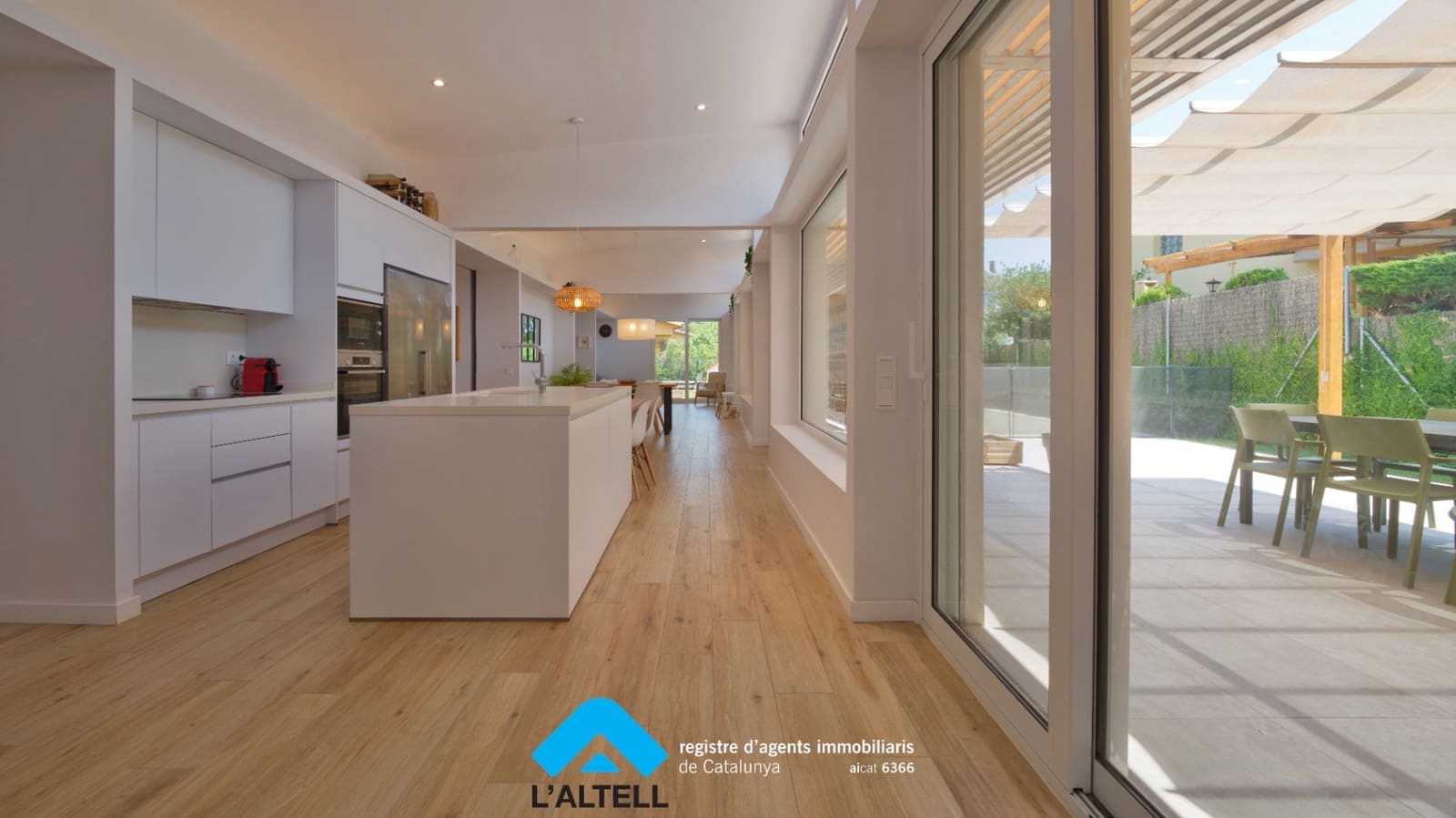 4 soveværelse Villa til salg i L'Ametlla del Valles med swimmingpool garage - € 770.000 (Ref: 9219053)