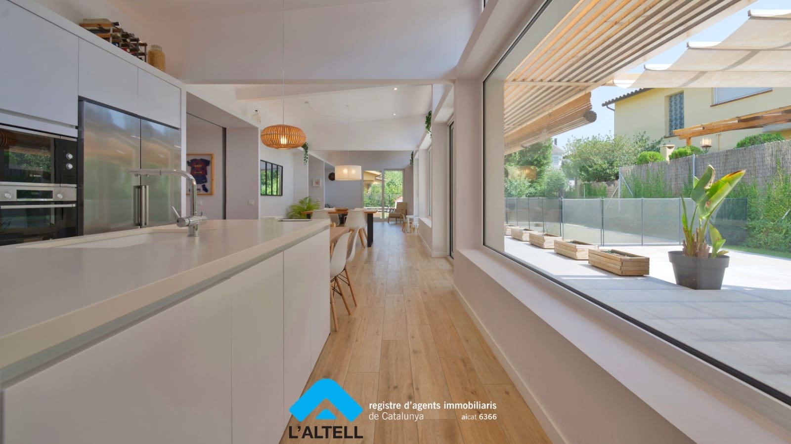 4 soveværelse Villa til salg i L'Ametlla del Valles med swimmingpool garage - € 770.000 (Ref: 9219053)