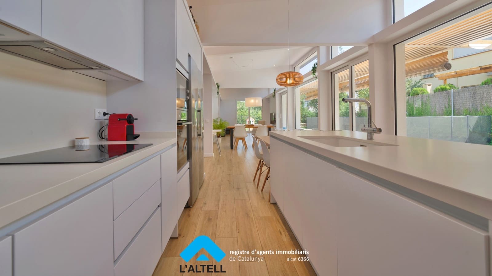 4 soveværelse Villa til salg i L'Ametlla del Valles med swimmingpool garage - € 770.000 (Ref: 9219053)